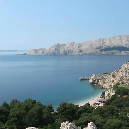 Grosse In Mit Grossem Balkon Baška