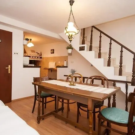 Apartment Grosse In Mit Grossem Balkon Baska (Krk)